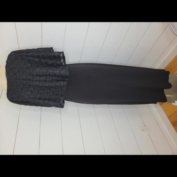 Connected Apparel size 4 petite black modest evening maxi dress - Picture 2 of 4